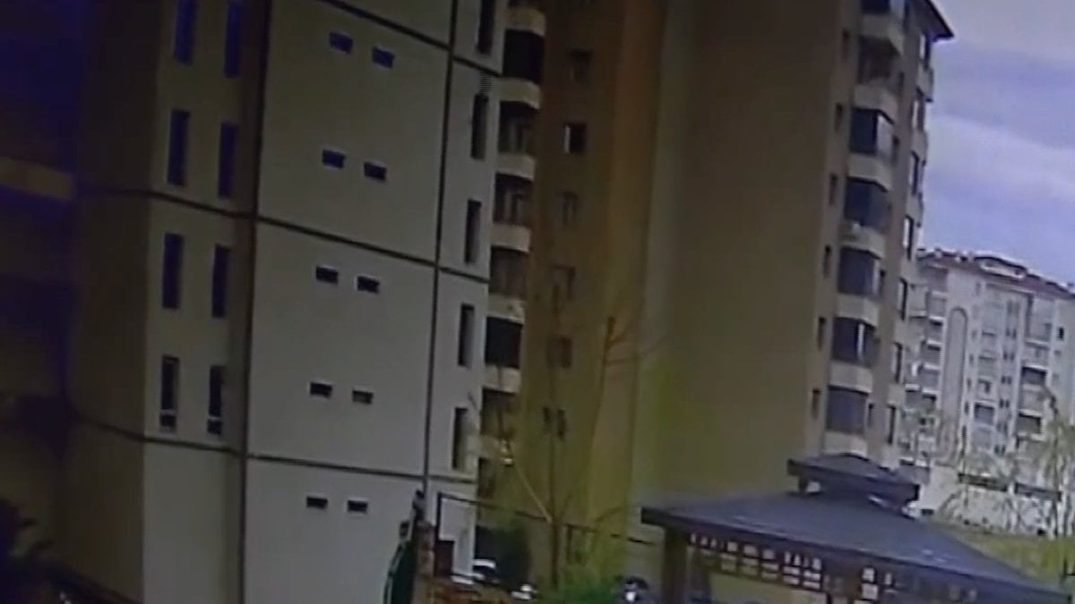 Malatya’da inşaattan düşen stajyer öğrenci hayatını kaybetti