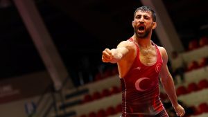 Murat Fırat, Avrupa Güreş Şampiyonası’nda ikinci oldu