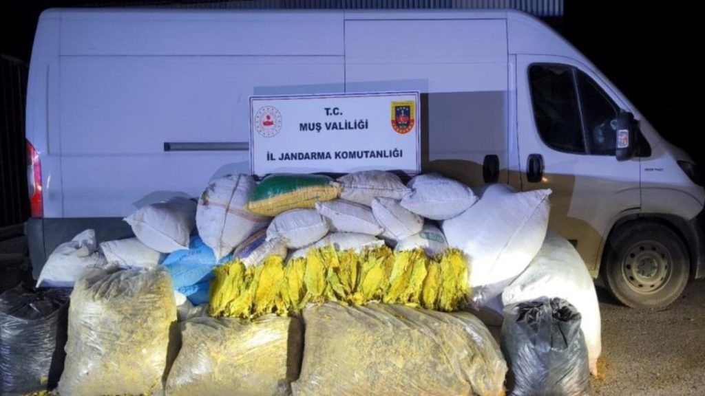 Muş’ta kaçak tütün operasyonu: 1,2 ton ürün ele geçirildi