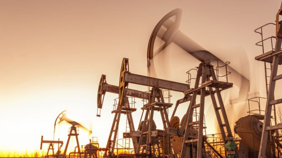 Petrol ateşkes endişeleriyle yükselmeye devam ediyor