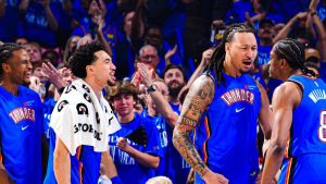 Thunder, Suns’ı 35 sayı farkla yenerek seride 1-0 öne geçti