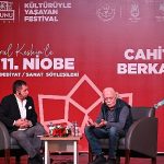 Usta Sanatçı Cahit Berkay Manisalılarla Buluştu