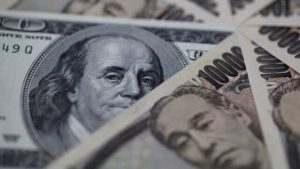 Yen, dolar karşısında sert geriledi
